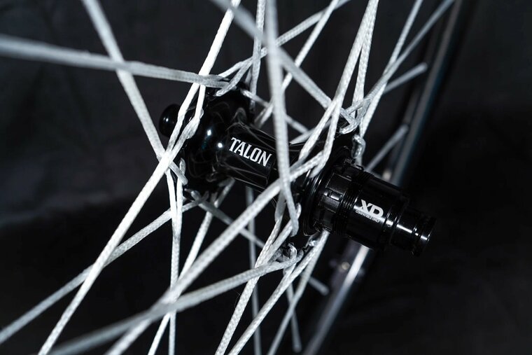Berd MTB wielset: HAWK30X 29" Carbon - Berd spaken - Berd Talon ESL naven - Disc Brake (DB)